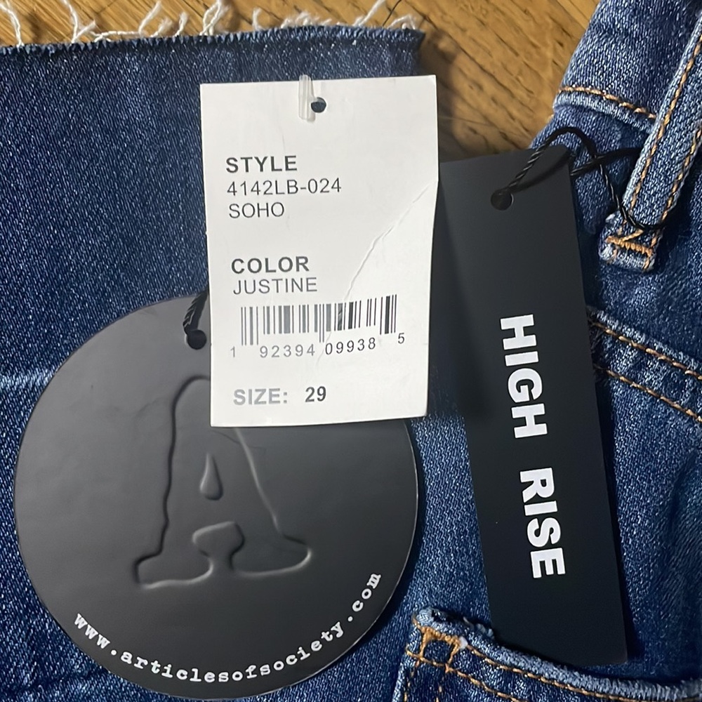 Articles of Society Soho Justine - Picture 7 of 8